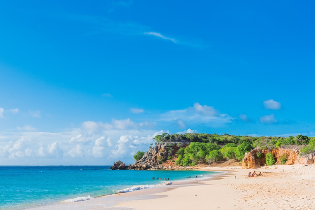 Exploring Tintamarre Island