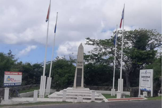 What’s the Difference Between Sint Maarten and Saint Martin?